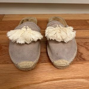 Soludos tassel mule slide